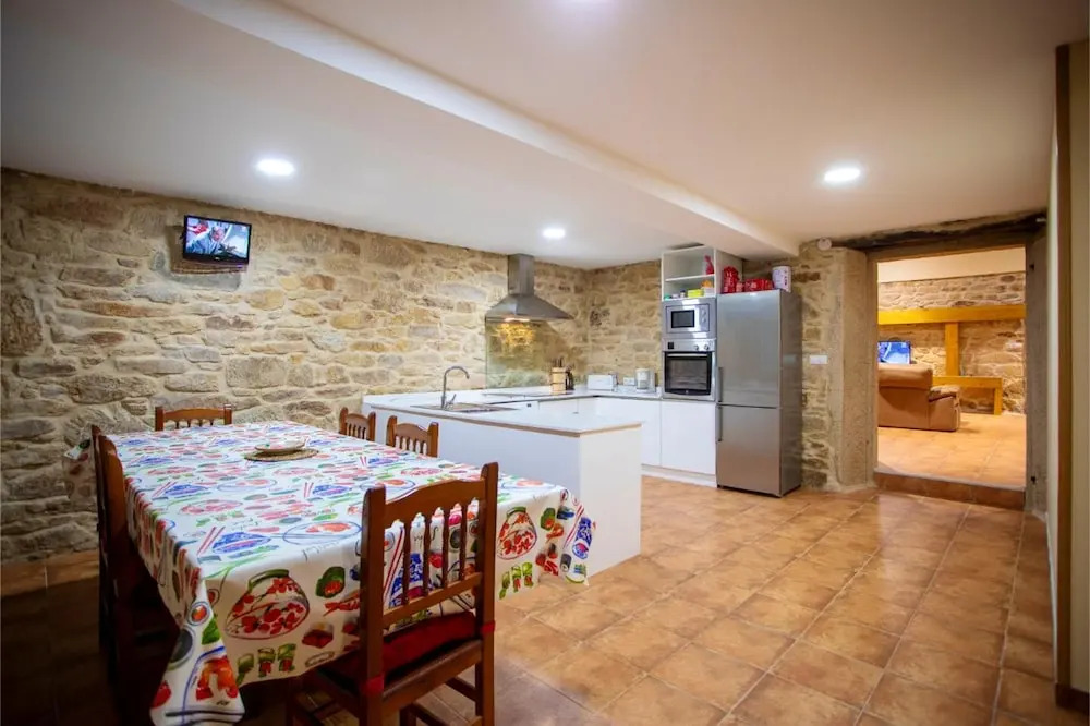 House With 3 Bedrooms in Goiás, Lalín, With Wonderful sea View, Terrace and Wifi