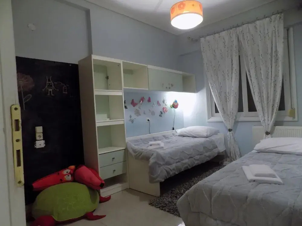 Natalys 2 Bd Gorgeous Apt in Volos