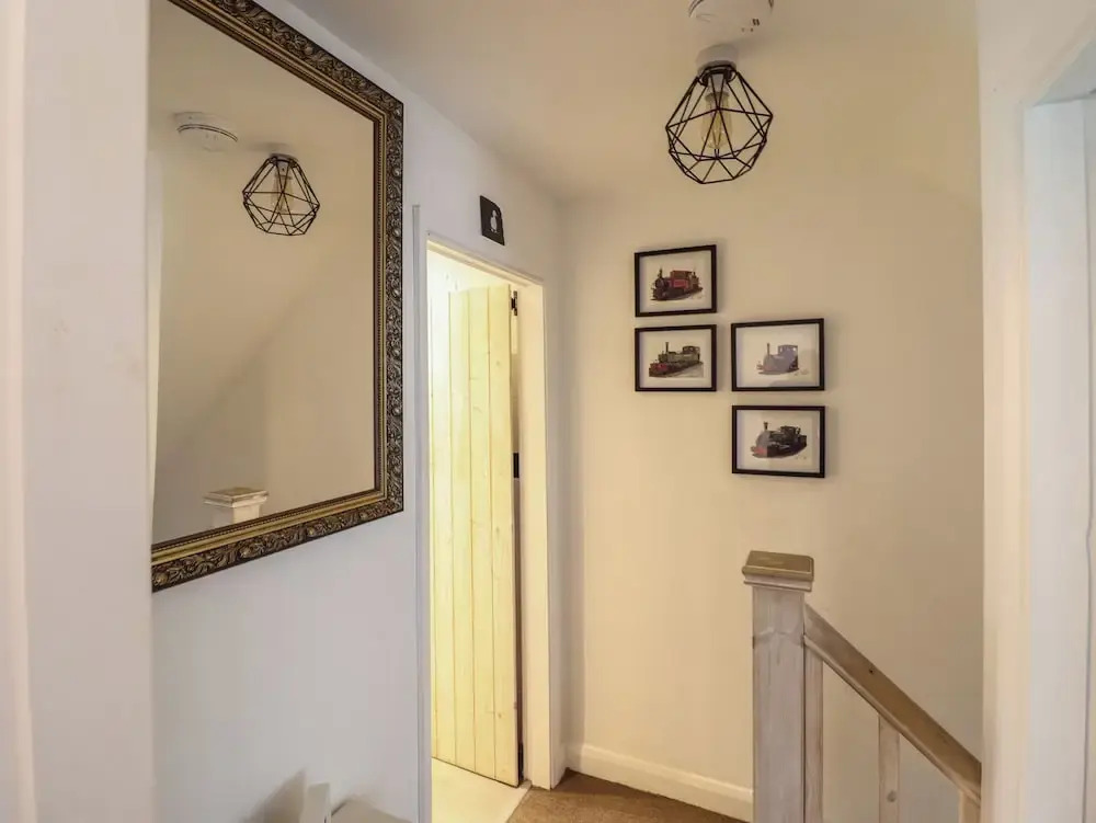 3 Barlwyd Terrace