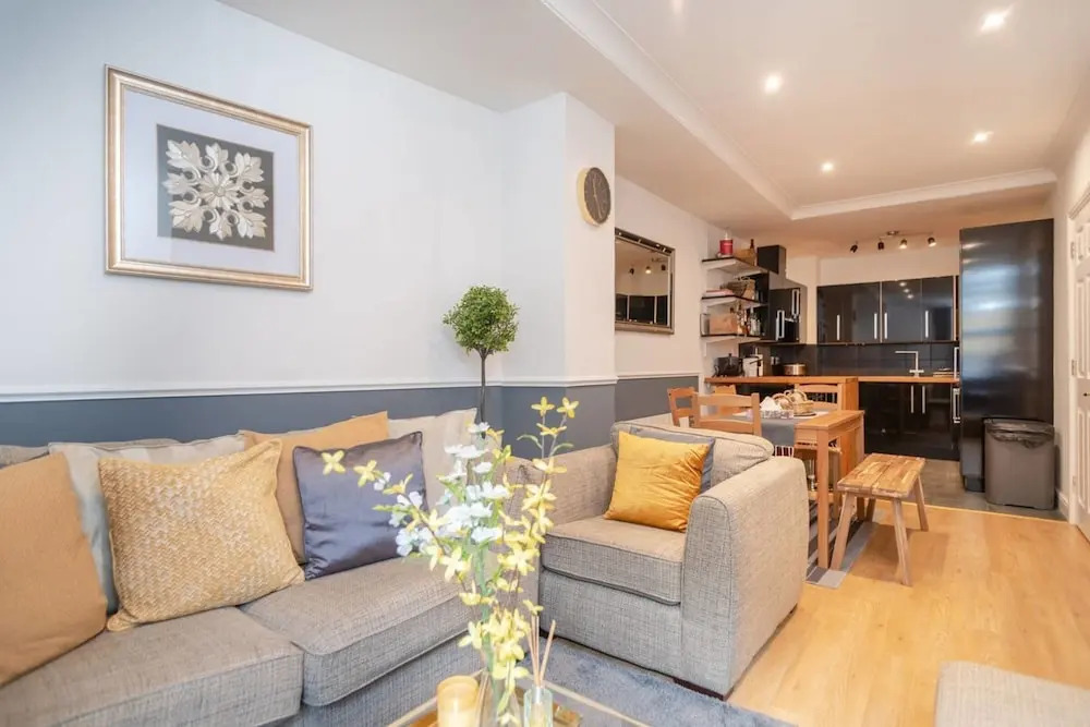 Modern 1 Bed, up to 4 Guests, Tower Bridge
