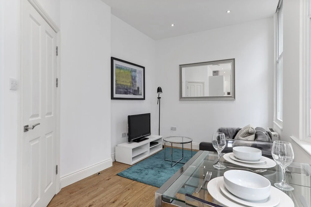 Cosy 1 Bed Apartment next to Liverpool Street Station FREE WIFI By City Stay Aparts London