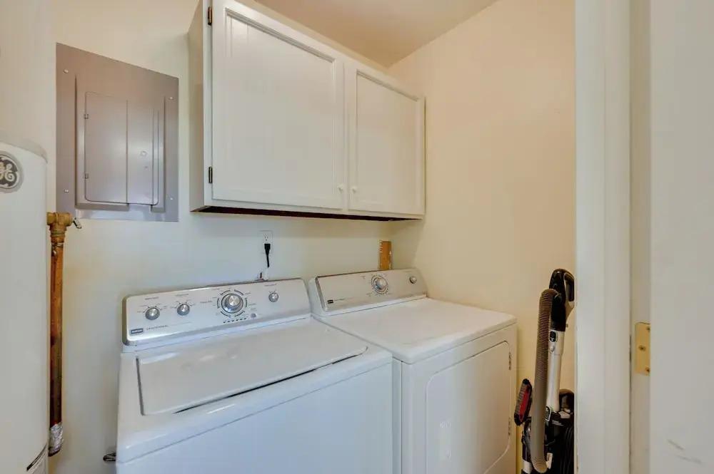 Loveland Townhome: Walkable to Lake & Park!