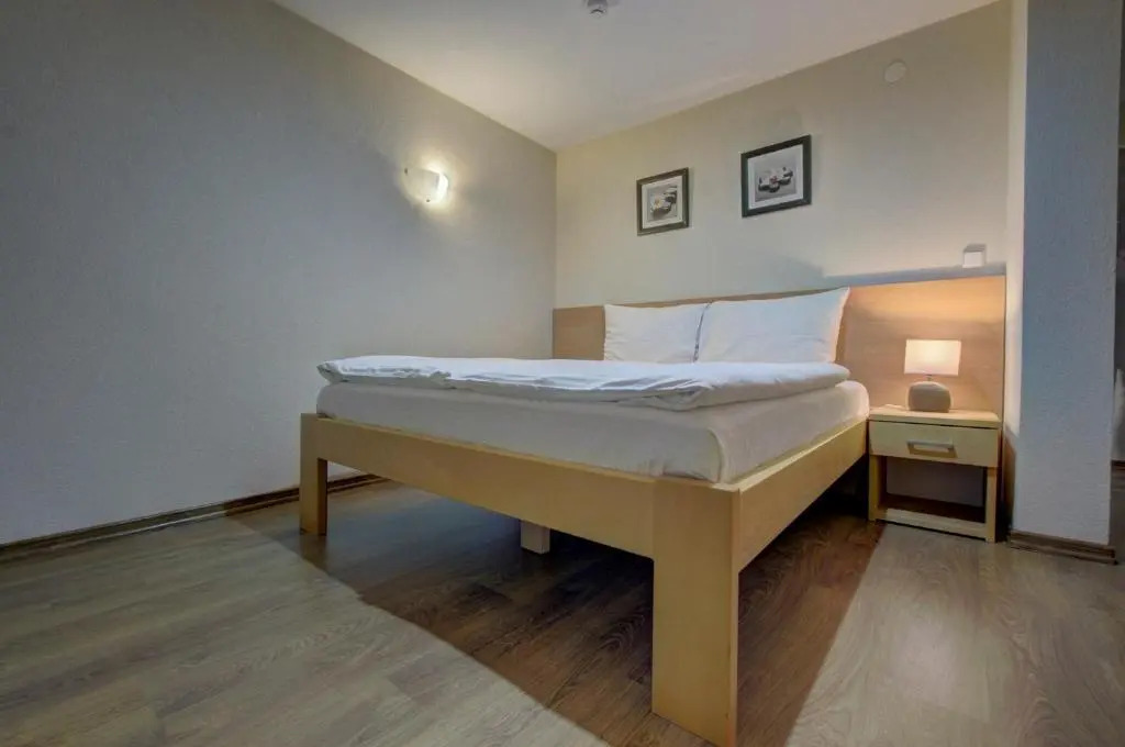 Tihe Noci Motel