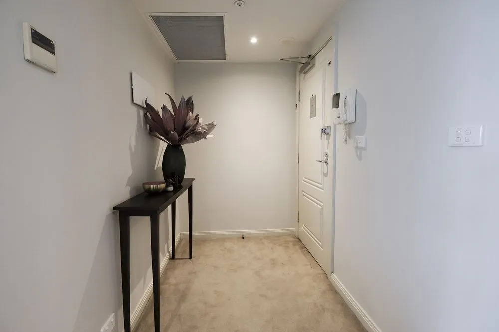 Russell St. Hotel Apartment