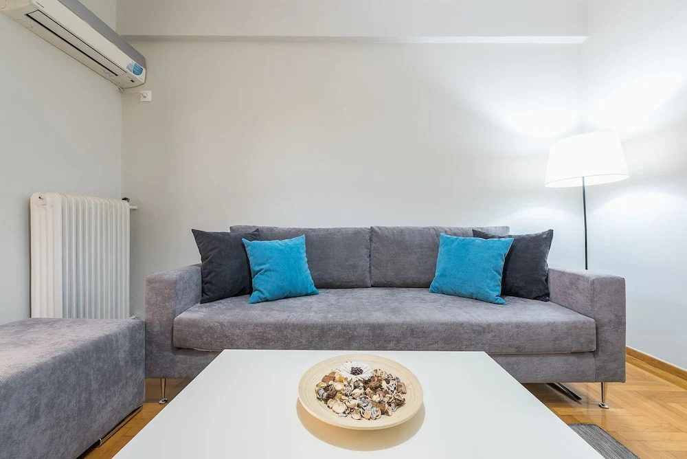 Comfy Home in Vibrant Neighborhood  by Cloudkeys