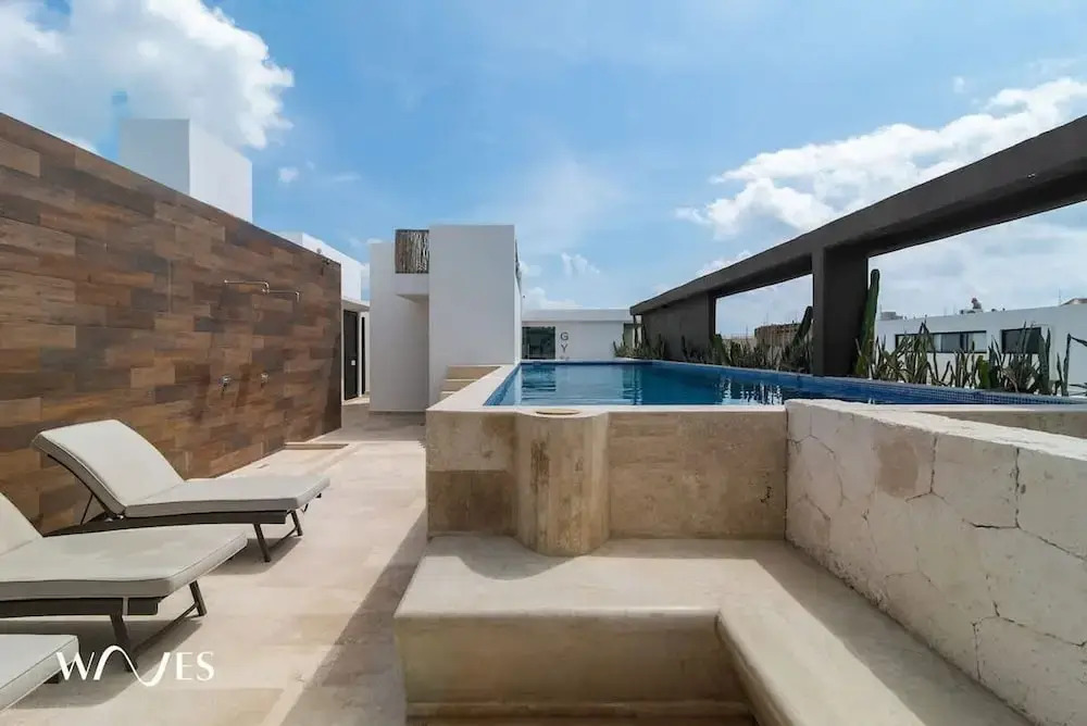 Great Located w Private Pool Fully Equipped Gym