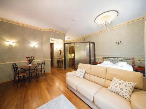 Calliope Apartments