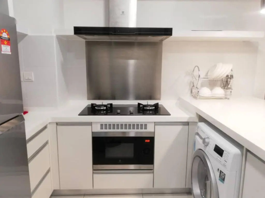 Blue Sky Apartment 5-6pax