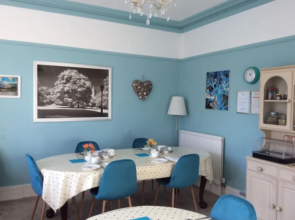 Pitcullen Guest House