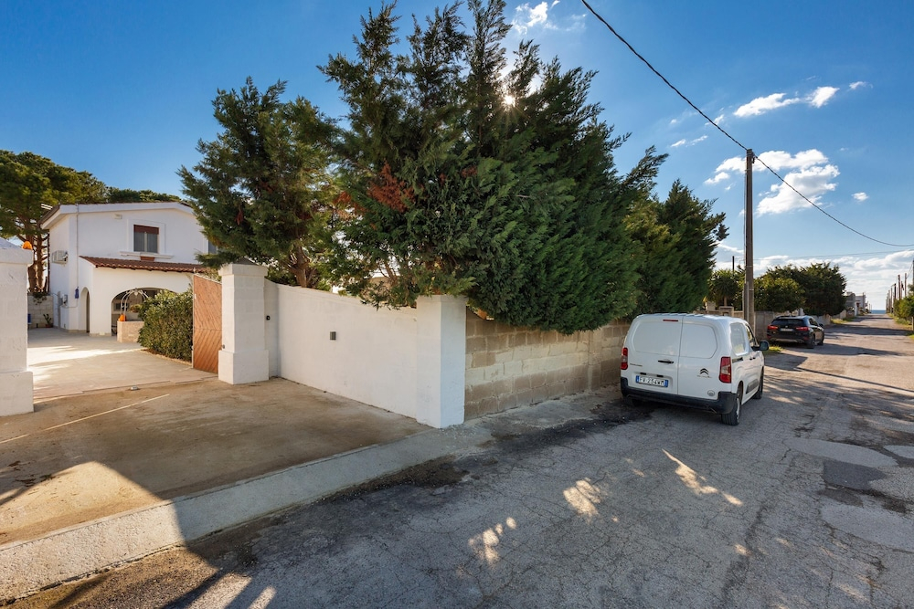 2690 Villetta Lea by Barbarhouse