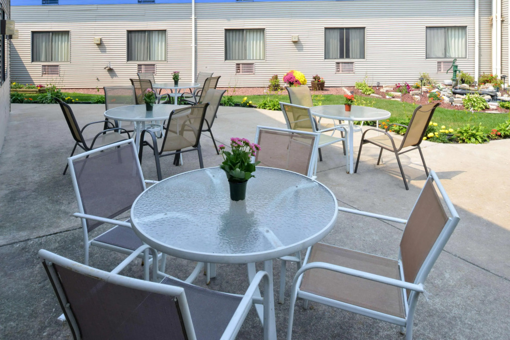 Americas Best Value Inn La Crosse