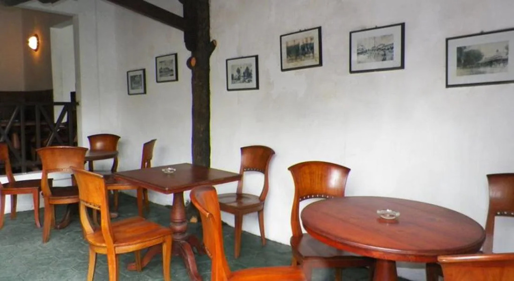 Bladok Hotel & Restaurant
