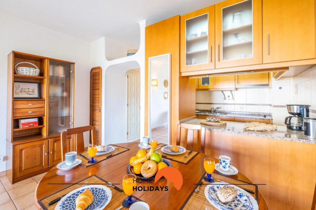 #014 Cozy Flat Only 5m Walk NewTown w pool