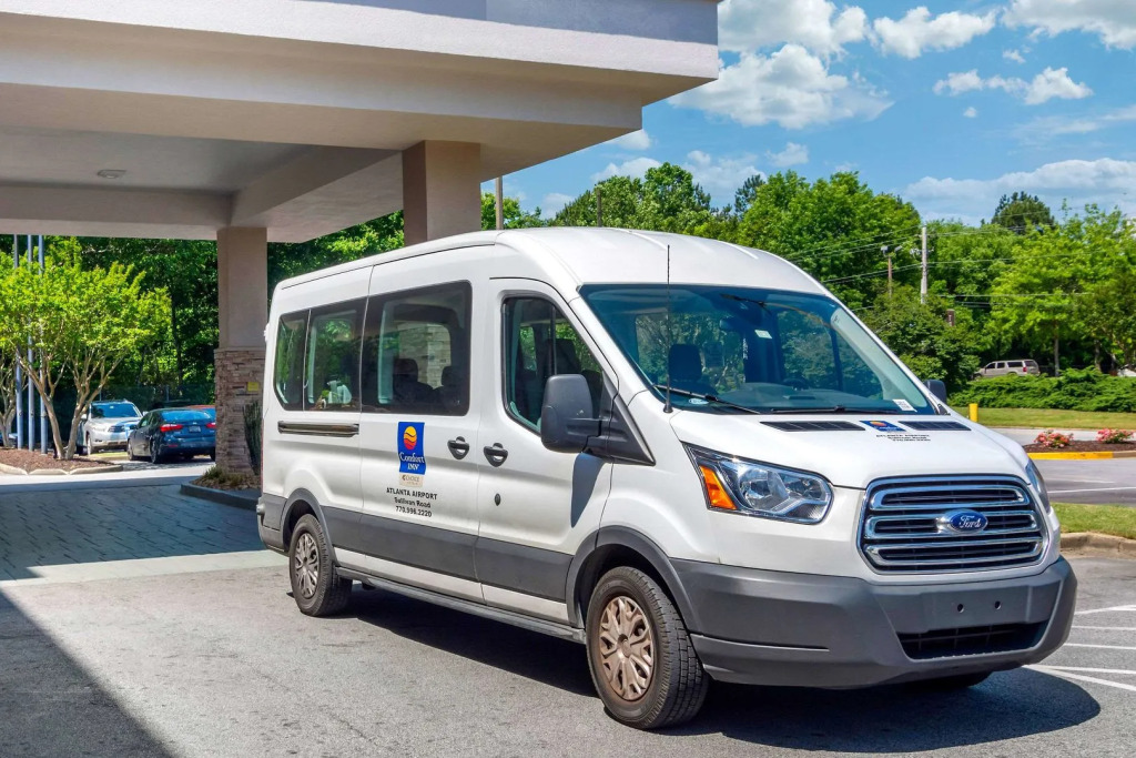 Spark by Hilton Atlanta Airport South College Park