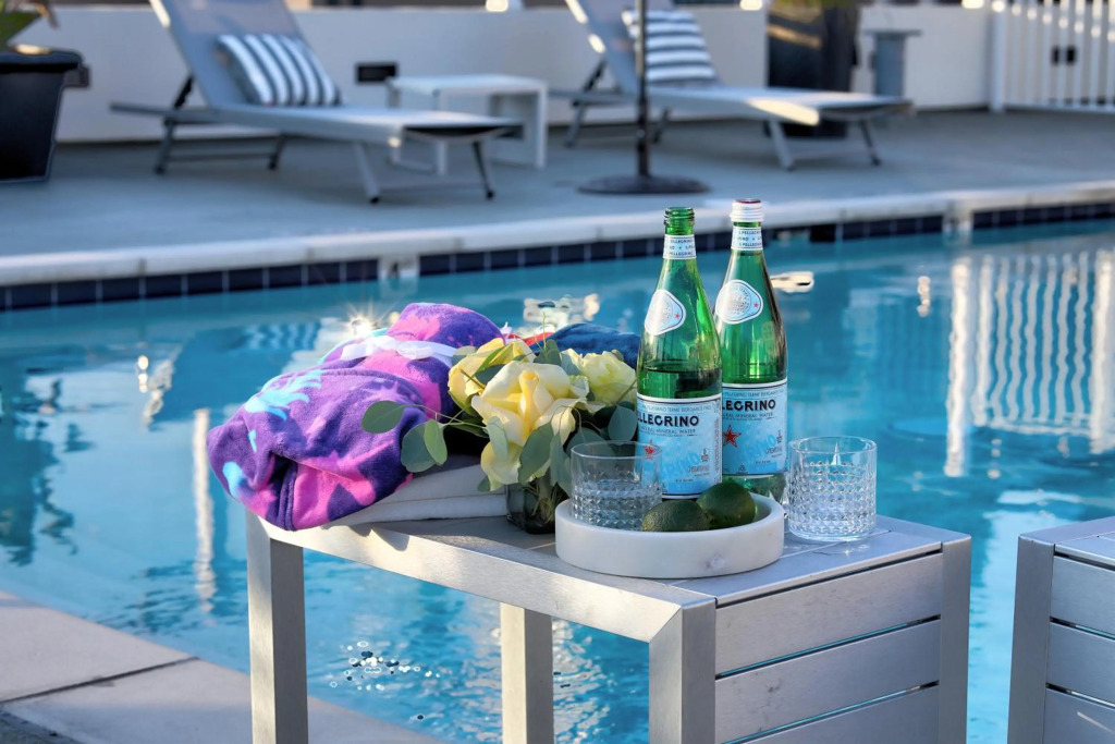 Old Hollywood Luxury And Style Meets Smart Home Tech in Downtown LA