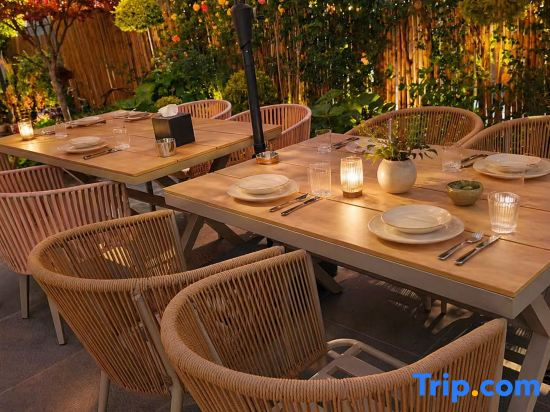 Lanye ・ 500m² Healing Garden ・ FUTURE Smart ・ Design Guesthouse (Lijiang Gucheng Big Waterwheel)