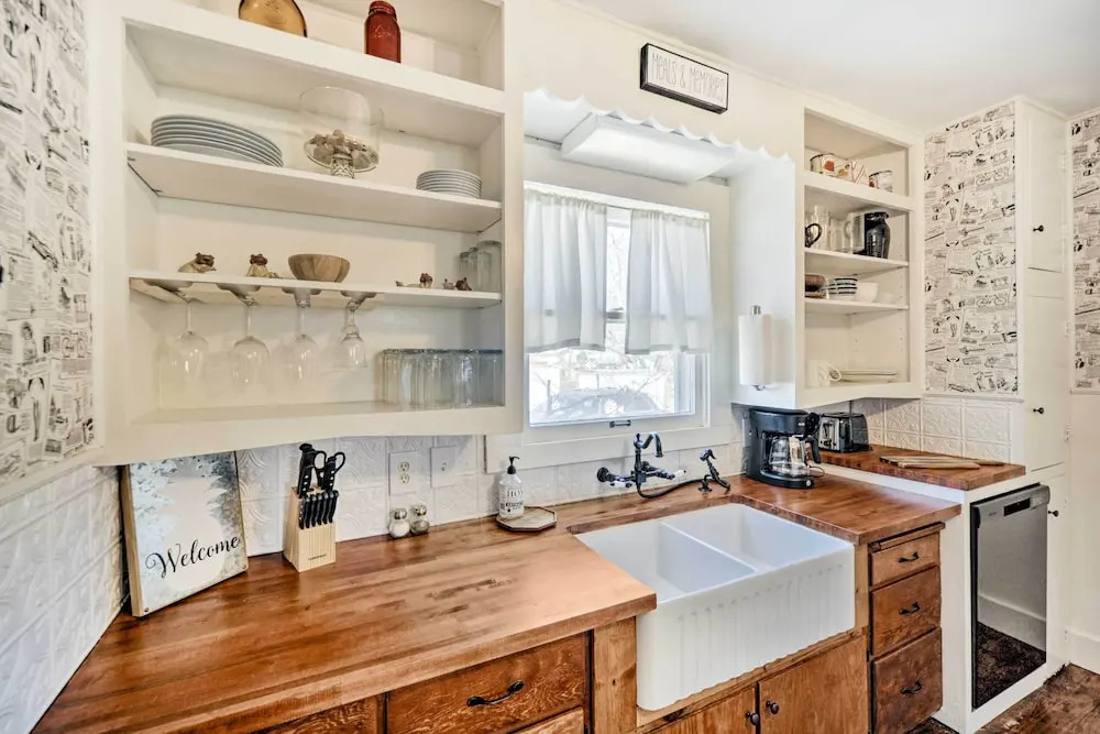 Charming Home Near Downtown Fredericksburg