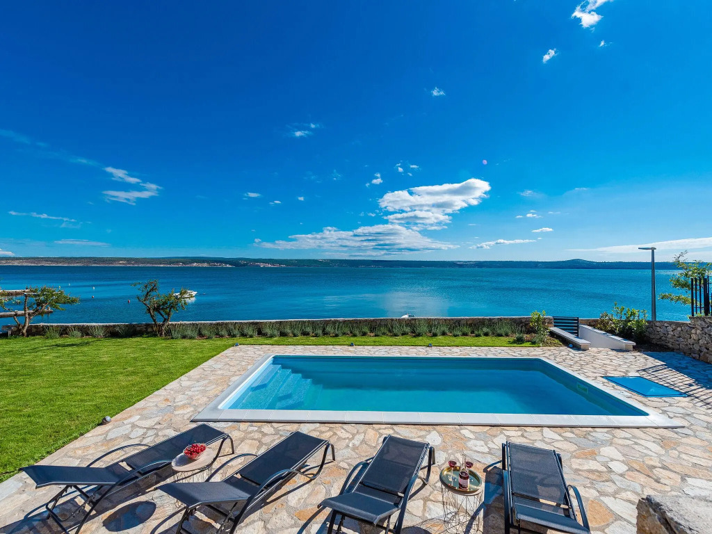 Maslenica Pool Villa With Charm