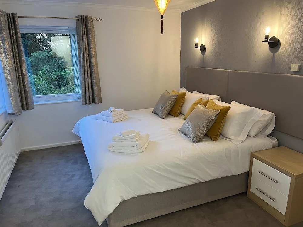 Blaydonburn - Sleeps 6 - Parking - Garden