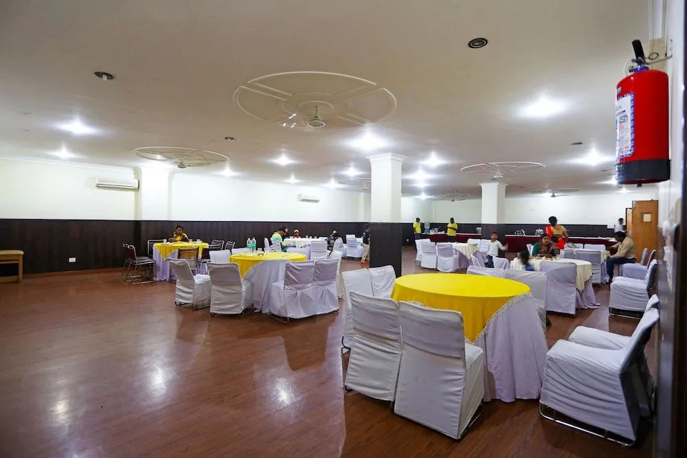 OYO 8751 Hotel Shoba Inn