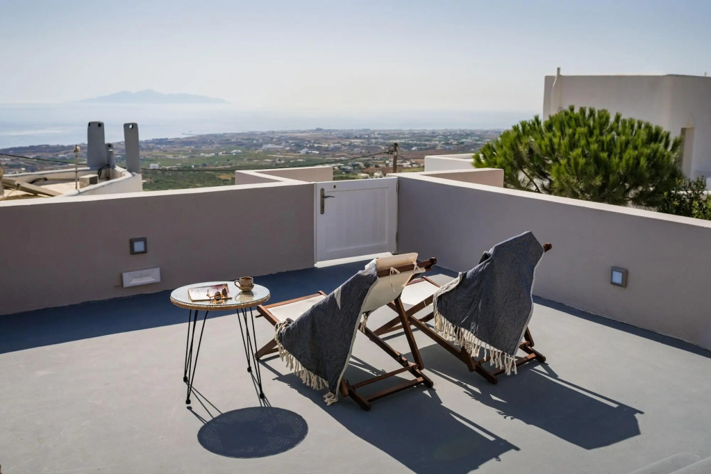 Echo Suites