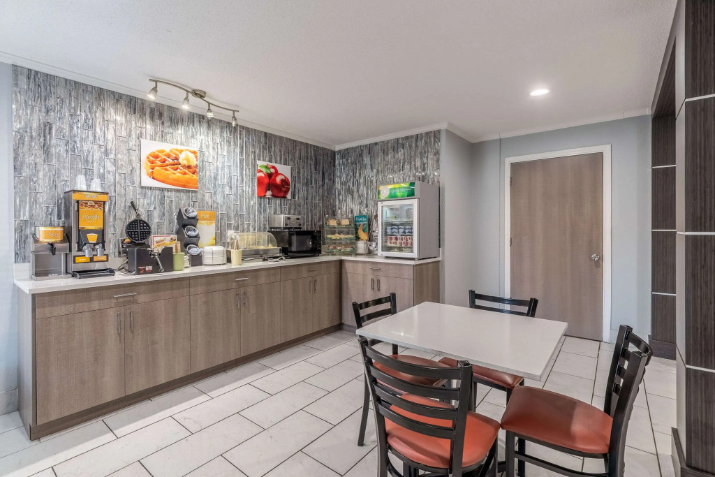 Quality Inn Cleveland North