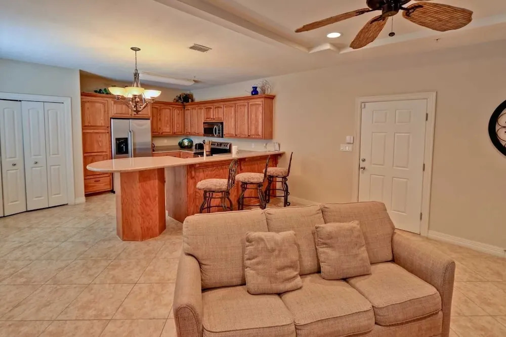 Sea Glass 6 2 Bedroom Condo