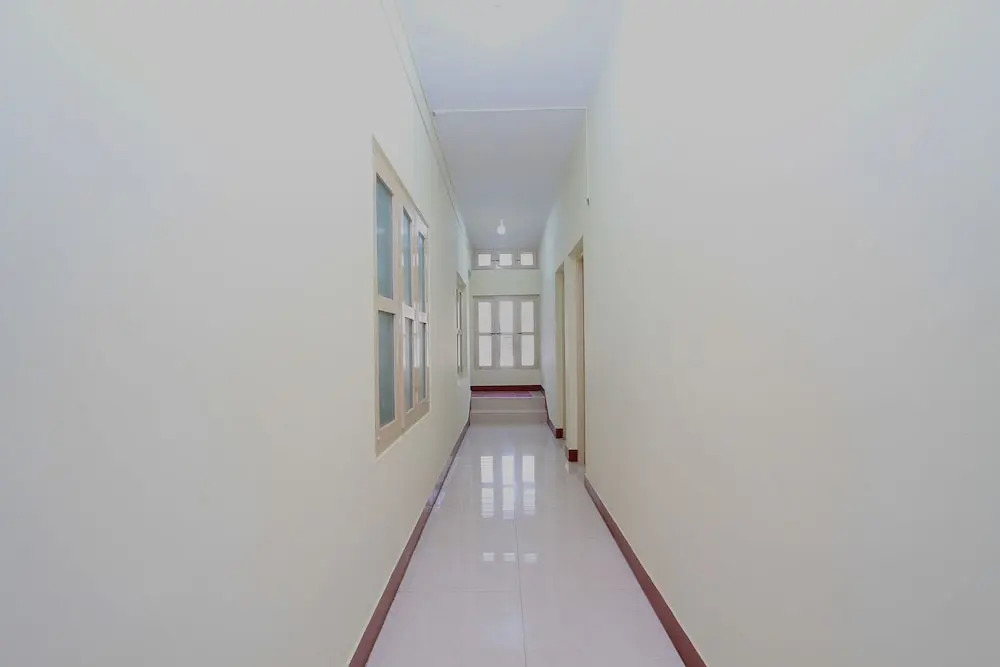 OYO 10193 Hotel MSR Comfort