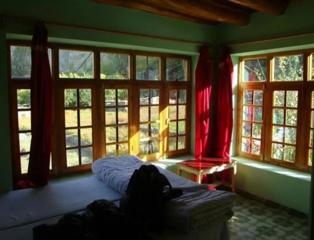 Maha Guest House