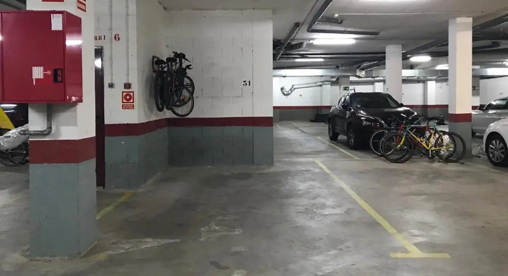 Apartamento en edi Paradise, con piscina y parking 141B - INMO22