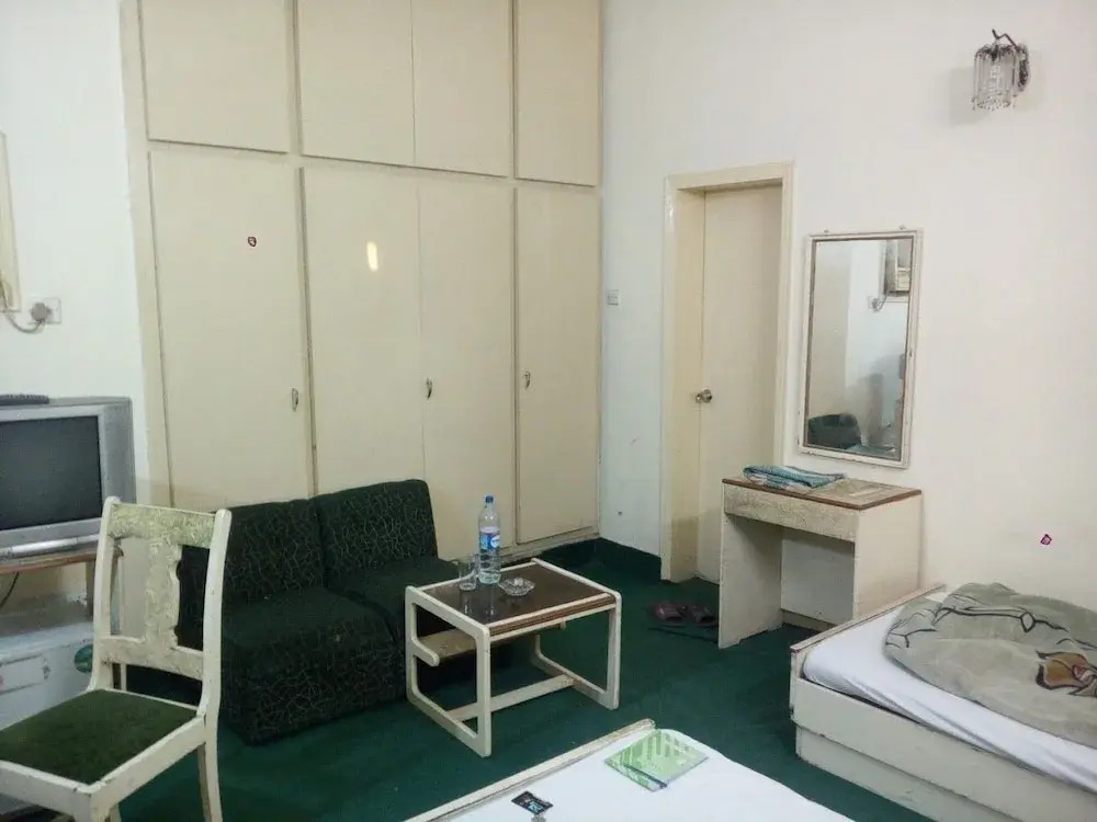 7 Cs Guest House
