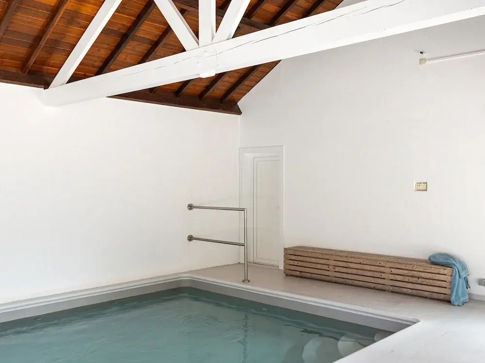 Heated Pool & Beach Access