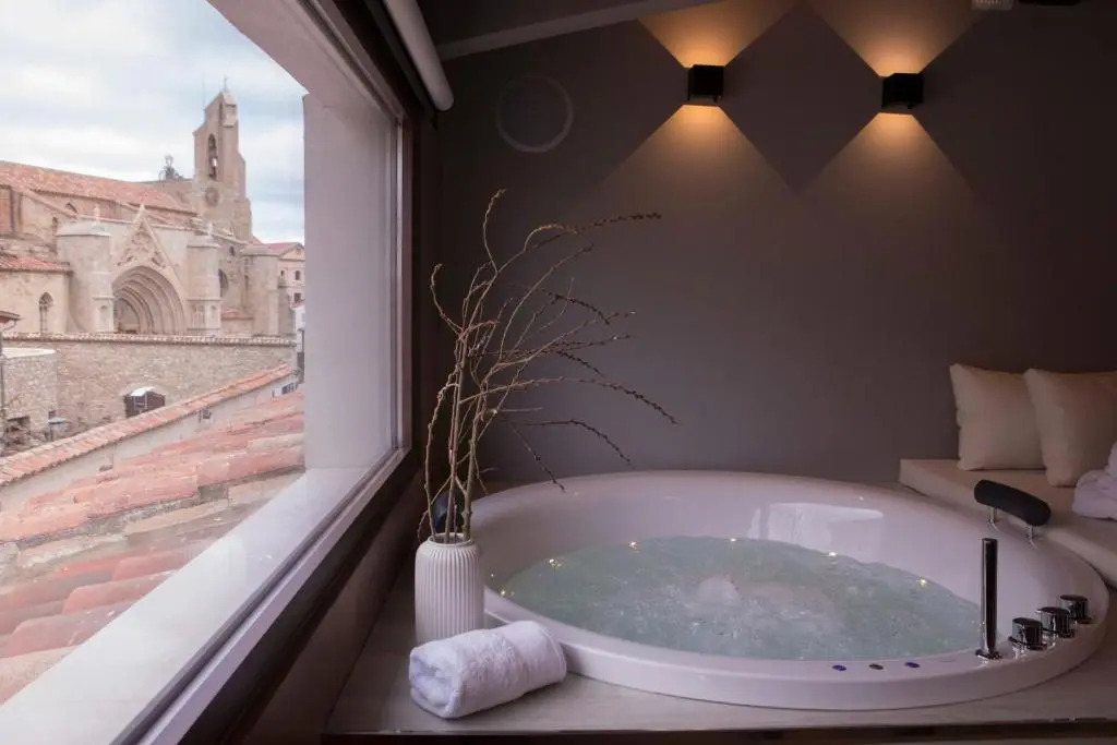 Vallivana Suites