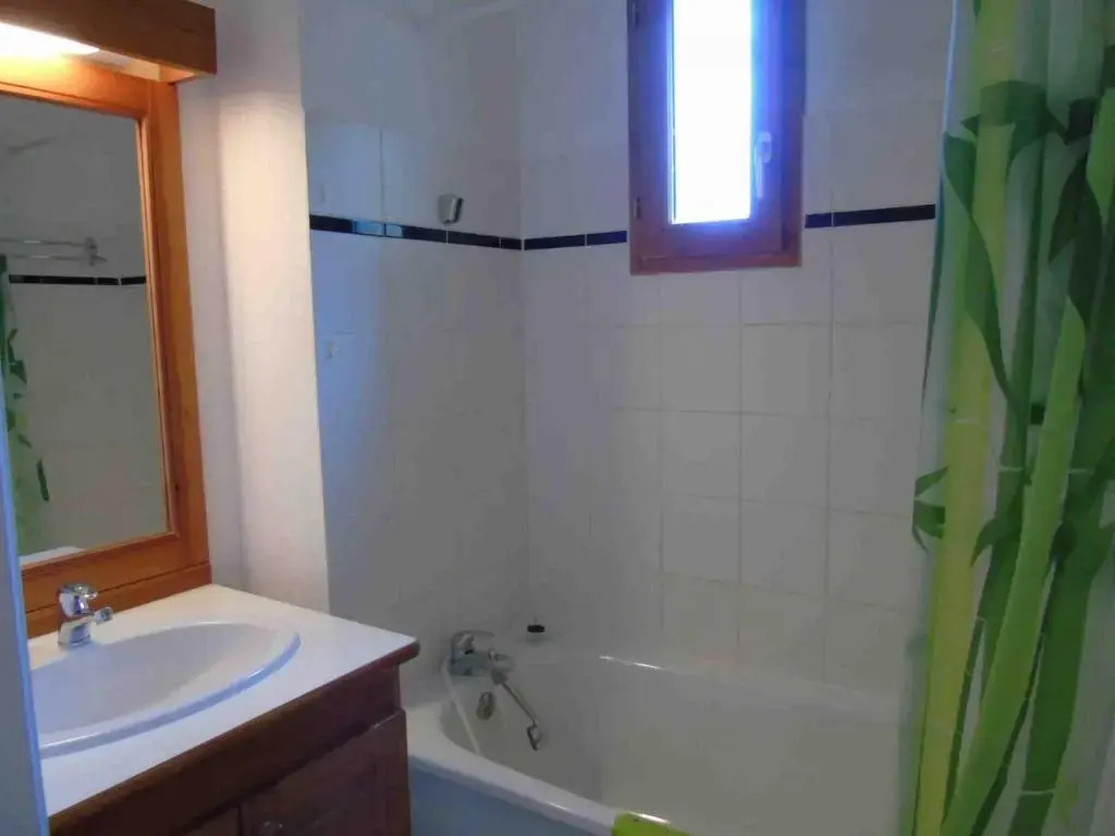 Appartement Valfréjus, 4 pièces, 8 personnes - FR-1-561-25