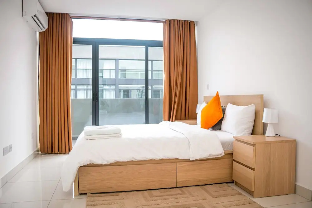 Embassy Gardens by Clifton Homes