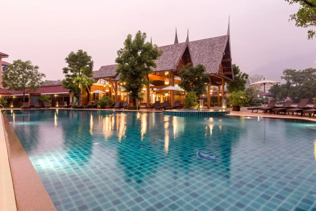 Nipa Resort, Patong Beach