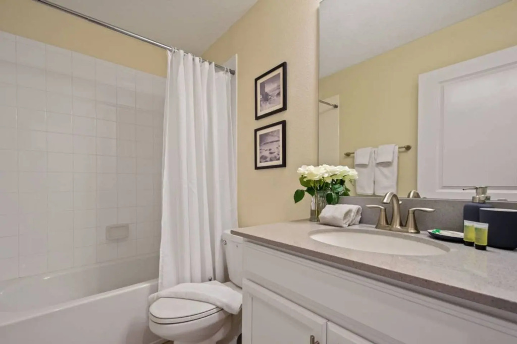 Splendid home with private pool and game room near Disney