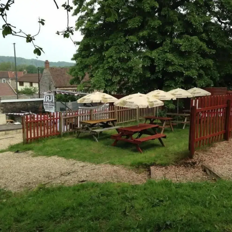 The Crown Inn - By Blunt Bars
