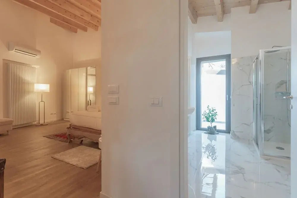 Luxury Apartments in Villa Cardinal Ciceri by Rent All Como