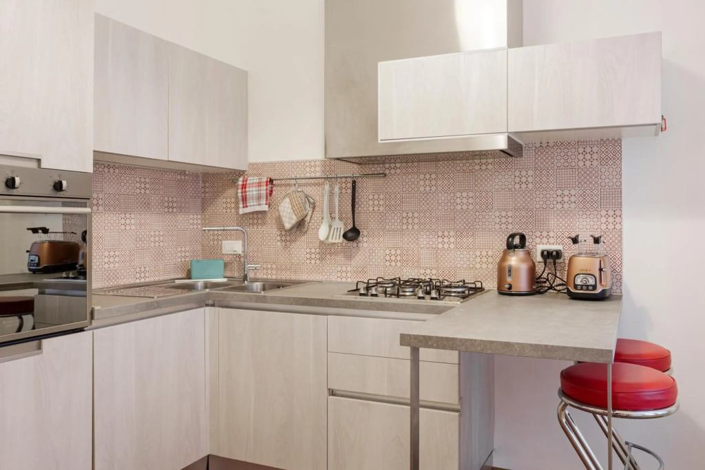 Restayled Chic Apartement