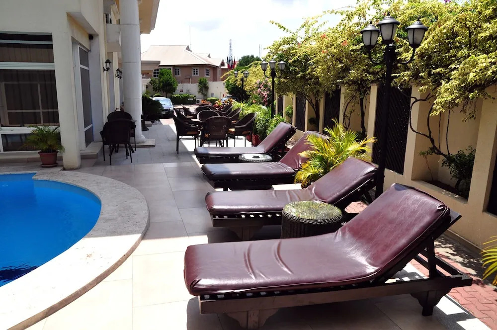 Elion House Hotel