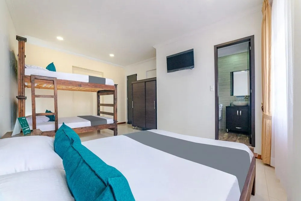 HOTEL El MONARCA