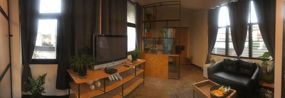 Born Guest House