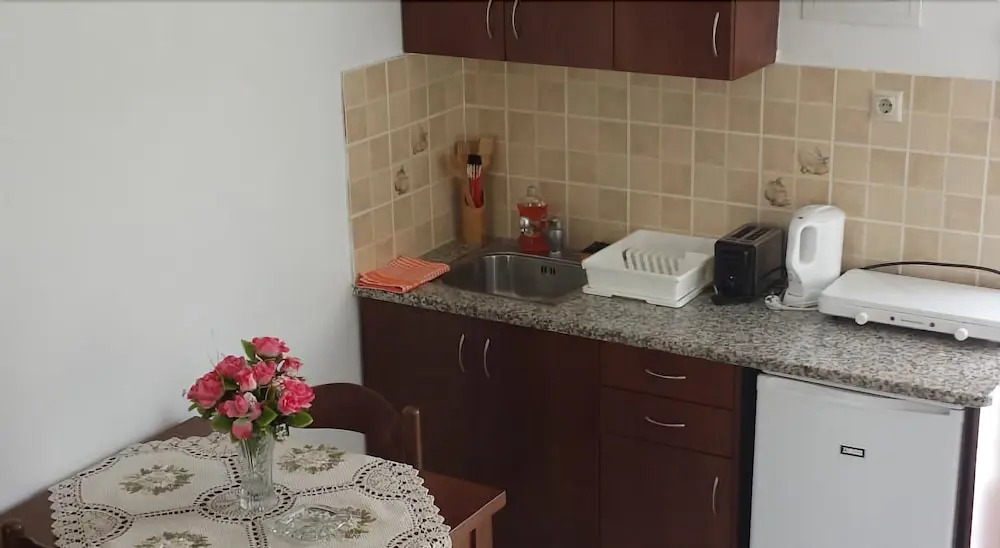 Nikos Studios