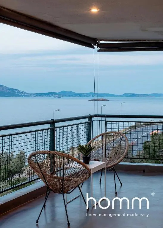 Astonishing Sea View homm 2 BDR Suite in Varkiza