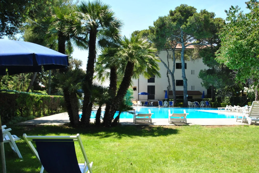 C.I.R. N. 049017LTN0007 - In vacation residence on the sea, with swimming pool, studio with loft - 4-F44 - Mono + s. tipo D