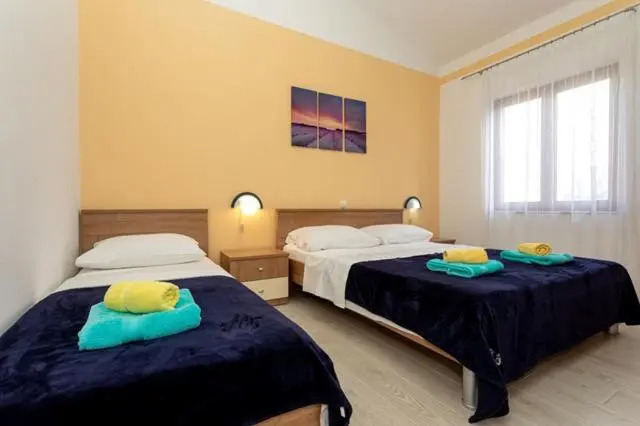 Apartments Marinko