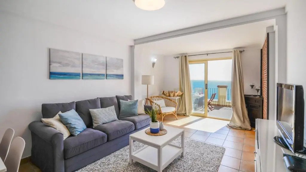 Casa Ventanas al Mediterraneo Nerja by Ruralidays