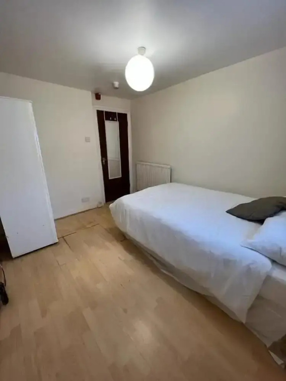 Bruce Rooms