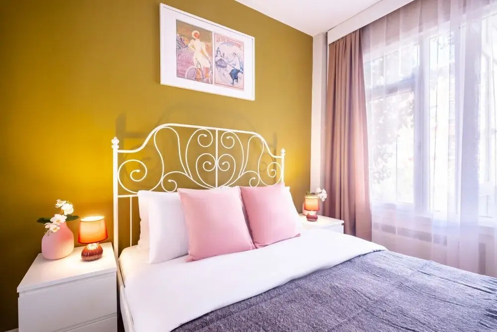 Chic Flat With Balcony Near Moda Shore